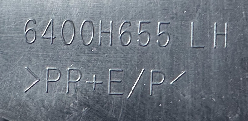 Mitsubishi Eclipse Cross ślizg wspornik halogenu przód lewy 6400H655 ORYGINAŁ