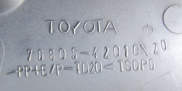 Toyota Rav4 2008 listwa na klapę tylną 76805-42010