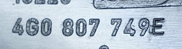 Audi A6 C7 4G zaślepka grill przód 4G0807749E NOWY ORYGINAŁ