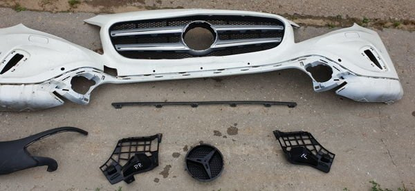 Mercedes GLA W156 X156 ślizg przód lewy A1568850521