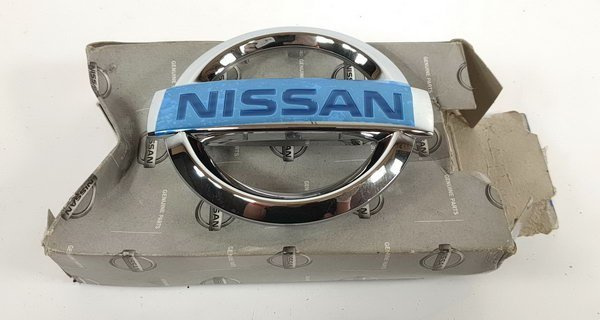 Nissan Primastar emblamat znaczek logo 62392-00QAB