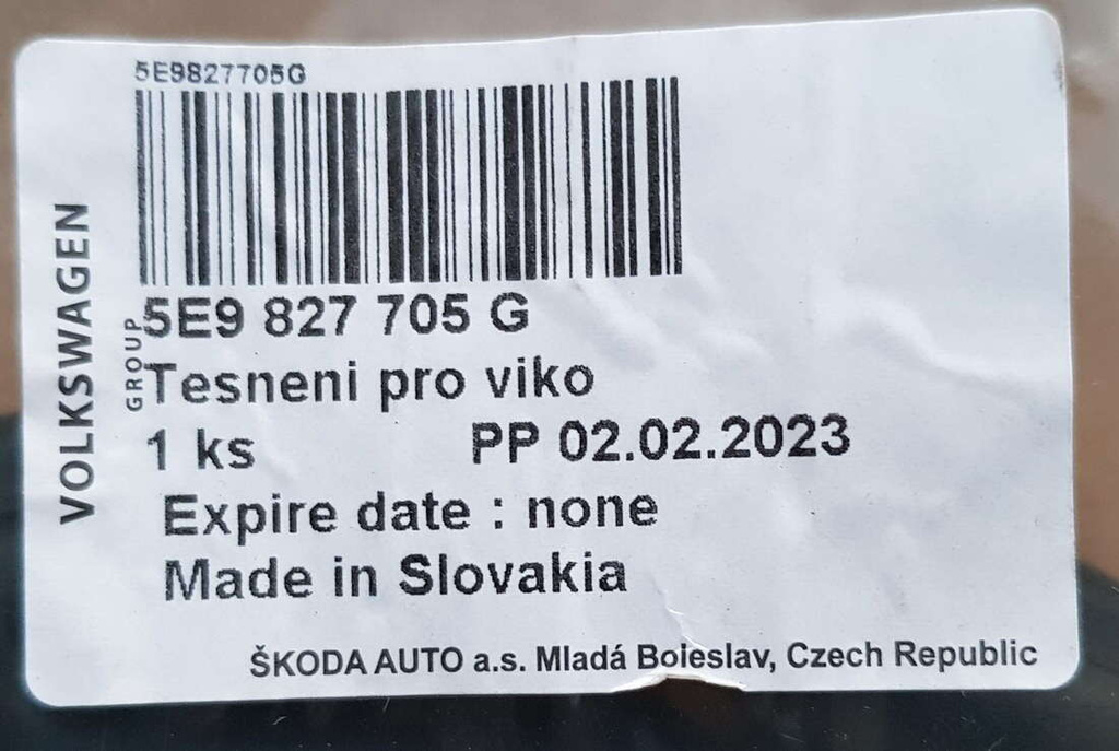 Skoda Octavia III Kombi uszczelka klapy bagaznika tył 5E9827705G NOWY ORYGINAŁ