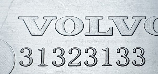 Volvo V40 II 2012- uchwyt czujnika parkowania PDC 31323133 ORG NOWY ( 2 SZTUKI )