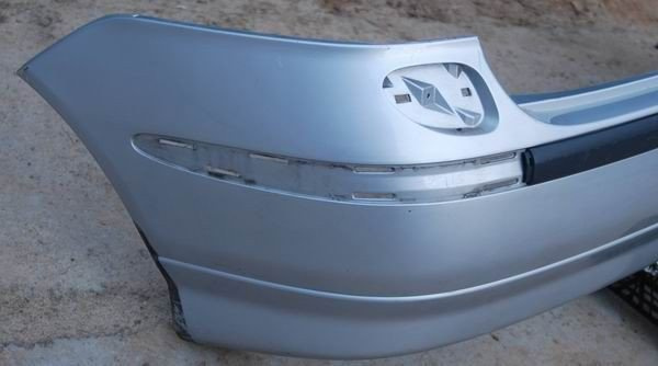 Nissan lmera Tino zderzak tył tylny