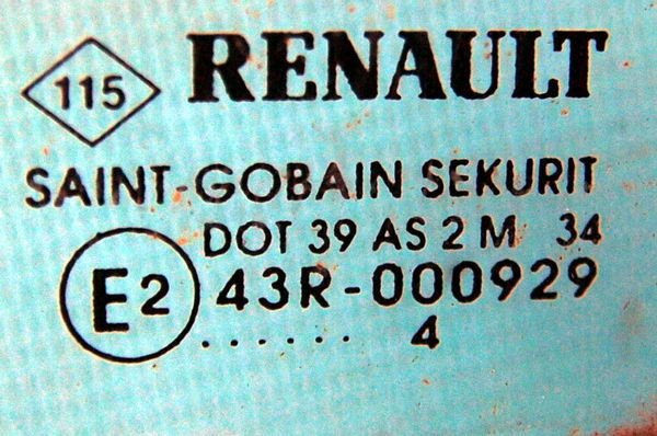 Renault Laguna II 2004 szyba TYLNA LEWA