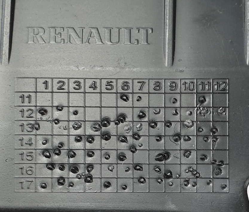 Renault Clio IV HB ślizg tył środkowy 850424459r ORYGINAŁ