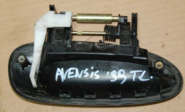 Toyota Avensis 1998 klamka TYLNA LEWA