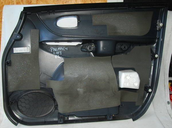 Mazda Premacy 2003 LIFT tapicerka PRZEDNIA LEWA