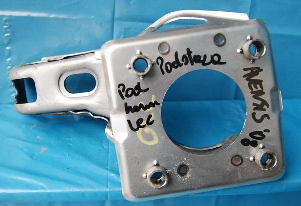 Toyota Avensis '08 podstawa pod pedal hamulca