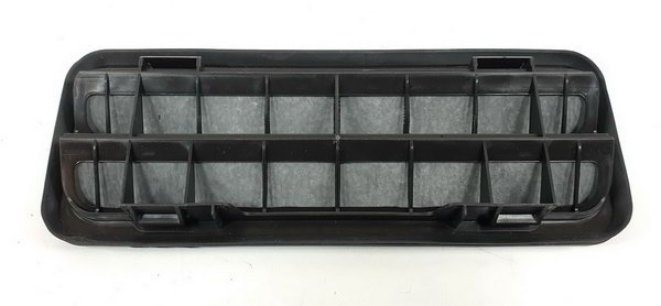 Maserati Ghibli Q4 kratka wentylacji bagażnika 15143604