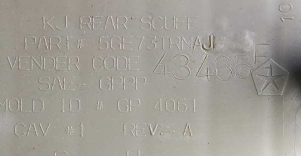 Jeep Cherokee KJ osłona progu bagaznika