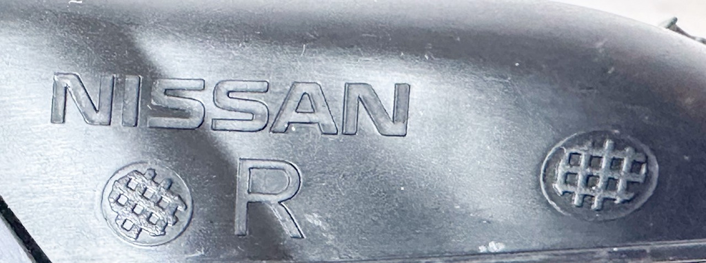 RENAULT ALASKAN Nissan Navara NP300 zalępka podszybia prawa  668944JF0A NOWY ORYGINAŁ