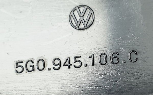 VW Golf VII LIFT odblask tył tylny prawy 5G0945106C