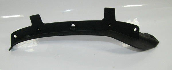 Audi A6 4F mocowanie listwa PRZÓD LEWA 4F0853887A