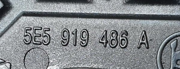 Skoda Octavia III 2013-2016 mocowanie czujnika parkowania PDC 5E5919486A ORG NOWE