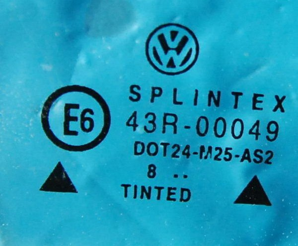 VW Golf IV '98 5D szyba TYLNA PRAWA
