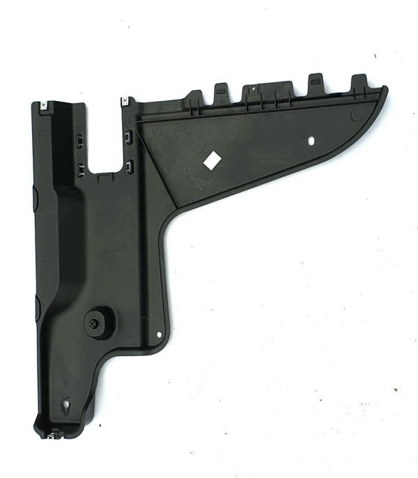 VW Passat B8 osłona podowizia tył lewa 3Q0825101A