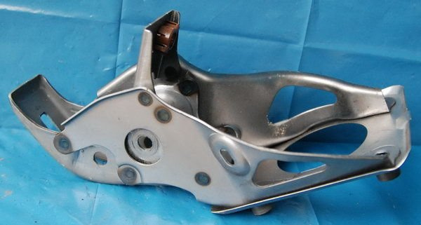 Toyota Avensis '08 podstawa pod pedal hamulca
