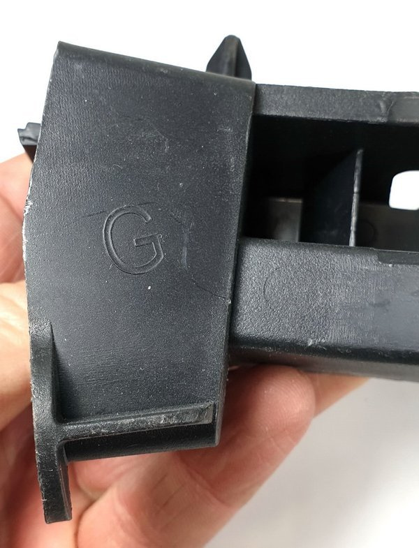 Citroen C4 Cactus ślizg przód lewy 9801727680