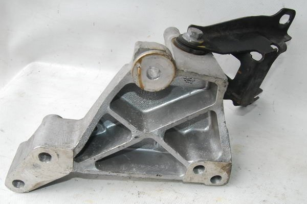 Rover 75 2.5 łapa zawieszenie silnika