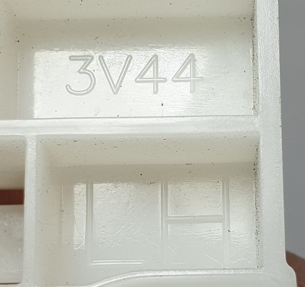 Mitsubishi Space Star II LIFT ślizg zderzaka tył lewy ORGYGINAŁ