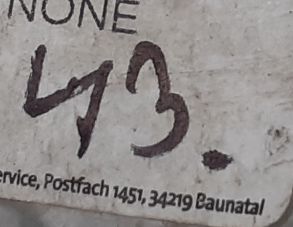 Audi A4 A5 zestaw montazowy zderzaka przedniego 8K0098623