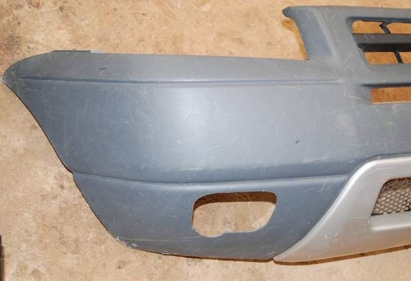 Land Rover Freelander 2000 zderzak przód przedni