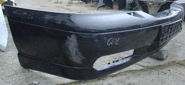 Volvo V70 2000 r zderzak przód przedni