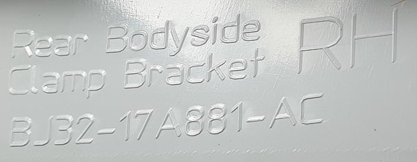Range Rover Evoque ślizg tył prawy LR035104 NOWY ORYGINAŁ