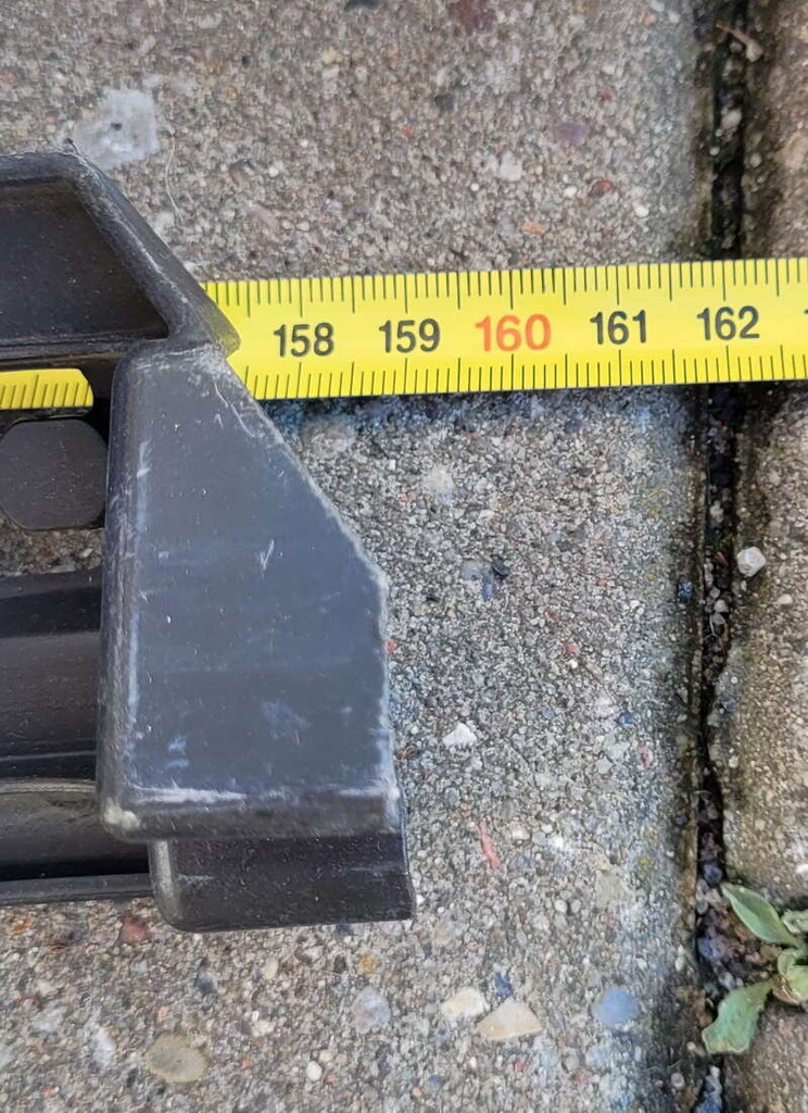 VW Passat B8 mocowanie listwy progowej PRAWE 3G0853946C ORYGINAŁ