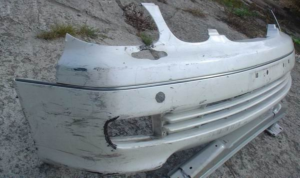 Lexus GS 2000 zderzak przód przedni