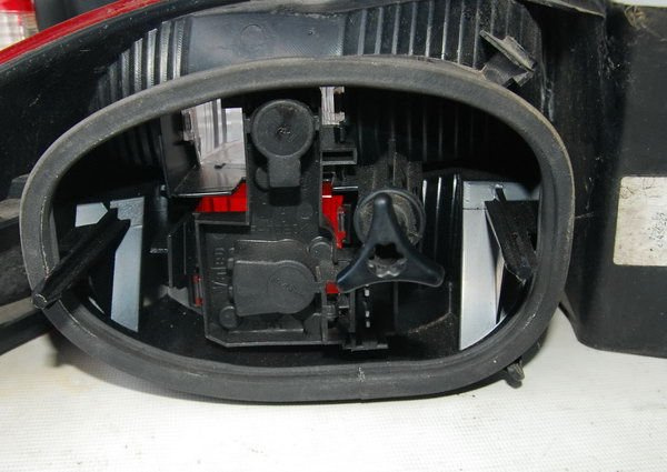 Renault Laguna II 2002 lampa TYLNA PRAWA