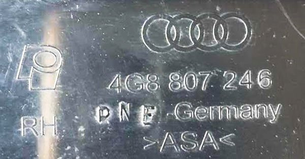 Audi A7 zaślepka kratka prawa 4G8807246