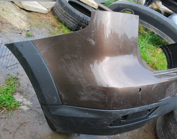 VW Touran Cross 2012 zderzak tył tylny