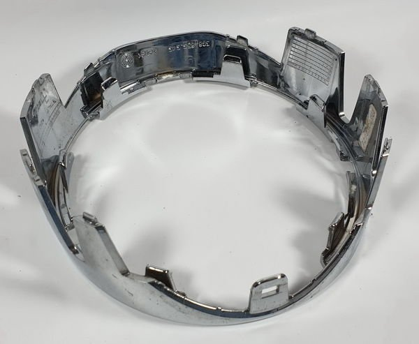 VW Arteon podstawa listwa na grill 3G8853343