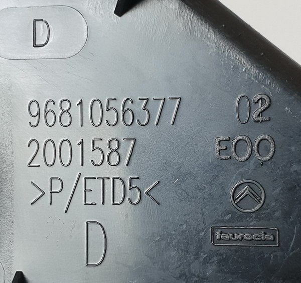 Citroen C5 III X7 mocowanie czujnika PDC prawe 9681056377 ORG NOWE