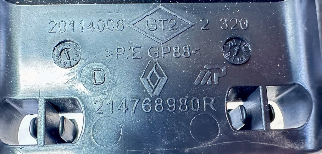 Dacia Duster II deflektor kierownica powietrza 214768980R NOWY ORYGINAŁ