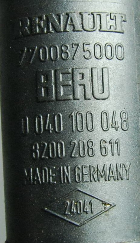 Renault Megane II 1.6 16V cewka zapłonowa 7700875000 040100048 8200208611