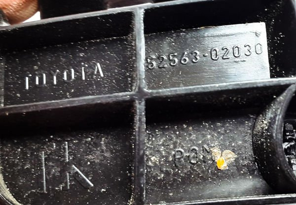 Toyota Auris I ślizg tył tylny lewy 52563-02030