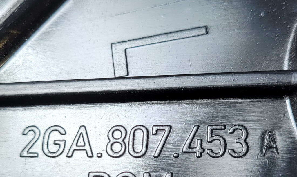 VW T-Roc prowadnica ślizg tył lewy 2GA807453A NOWY ORYGINAŁ