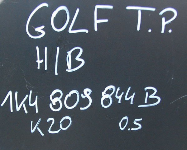 VW Golf V GTI błotnik tył tylny  prawy 1K4809844B