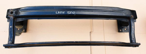 Seat Leon III 5F0 belka przód przednia