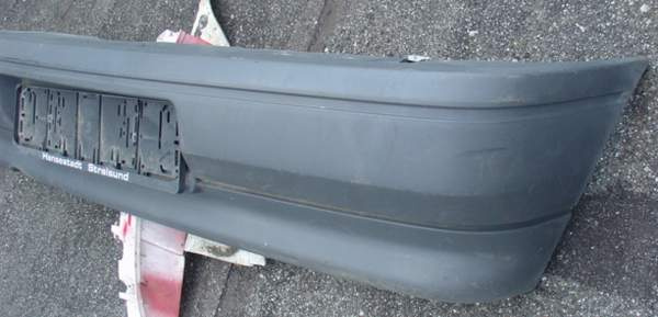 Renault Clio I zderzak tył tylny
