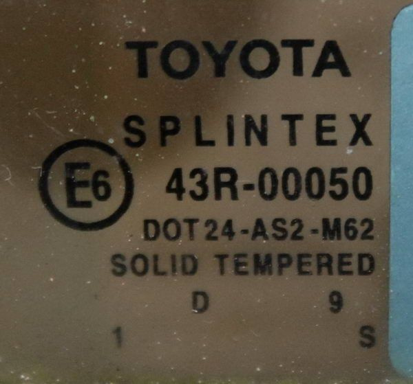 Toyota Avensis 1999 szyba PRZEDNIA PRAWA