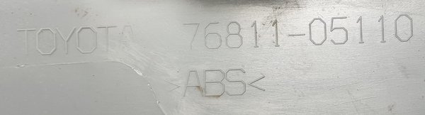 Toyota Avensis T29 blenda listwa klapy tył NOWA ORYGINAŁ 76811-05110