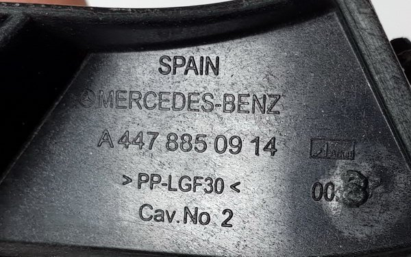 Mercedes Vito 447 448 uchwyt mocowanie prawe A4478850914 NOWE