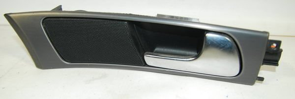 Audi A6 2001 klamka głośniczek
