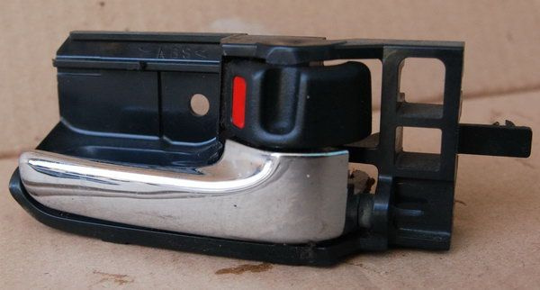 Toyota Corolla E12 5D klamka PRZEDNIA PRAWA