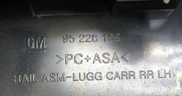 Chevrolet Orlando listwa tył lewa 95228159