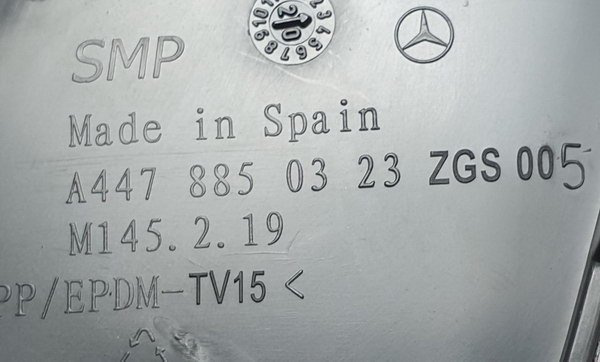 Mercedes Vito 447 zaślepka zderzaka przód A4478850323 ORG NOWA